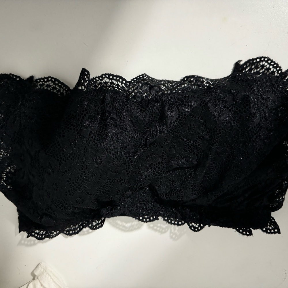 Black Venus Strapless Bralette Small